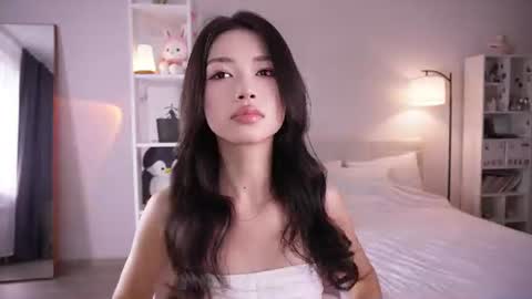 yourlittlesunrise_ online show from 6, 8, 2026