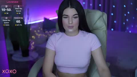 L O L A online show from 20, 9, 2025