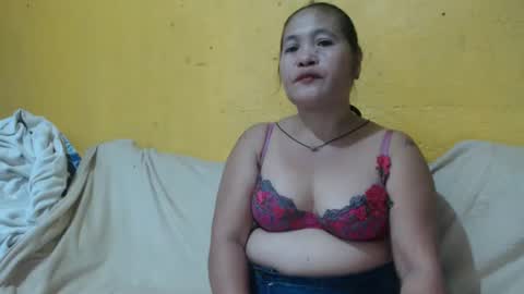 Snapshot of yourlove_regine chatting on 20, 1, 2025 Regine online show from 20, 1, 2025