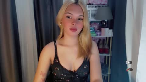 KYLIE MORE online show from 19, 4, 2026