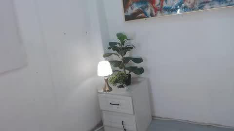 Snapshot of yourlovelynaja chatting on 6, 3, 2025 nikka online show from 6, 3, 2025