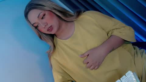 Snapshot of yourlovingpearl chatting on 28, 7, 2026 PEARL online show from 28, 7, 2026