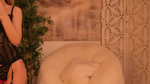 Sarah online show from 7, 3, 2025