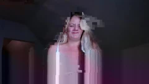 yourmomma999 online show from 10, 11, 2025