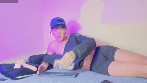 yournaughtyfemboy online show from 15, 7, 2026