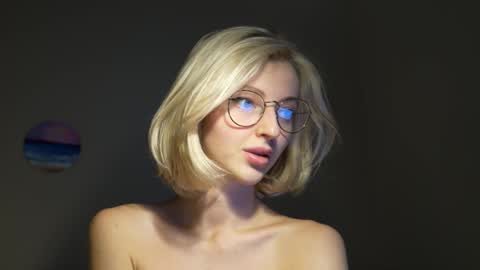 Eva online show from 17, 1, 2025