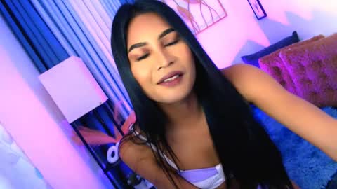 yourprettybella_ts online show from 11, 4, 2026