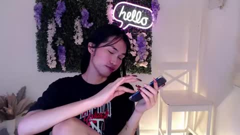    online show from 8, 3, 2025