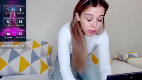 yoursoul_mila online show from 12, 12, 2024