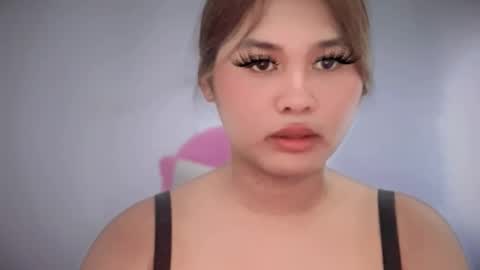 yoursweetgirl_zia online show from 28, 4, 2026