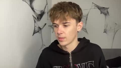 Snapshot of yoursweetyguy chatting on 21, 11, 2025 yoursweetyguy online show from 21, 11, 2025