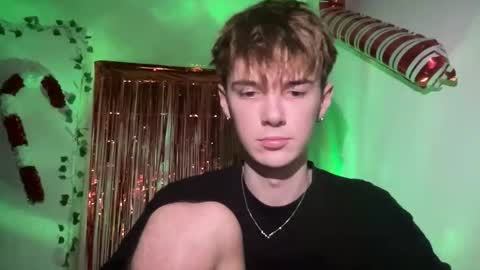 Snapshot of yoursweetyguy chatting on 9, 1, 2026 yoursweetyguy online show from 9, 1, 2026