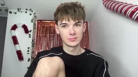 Snapshot of yoursweetyguy chatting on 10, 2, 2026 yoursweetyguy online show from 10, 2, 2026