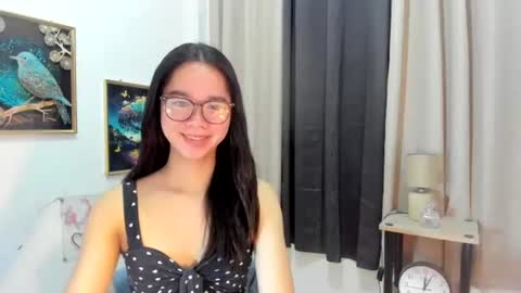 yourtinybunny online show from 4, 7, 2026