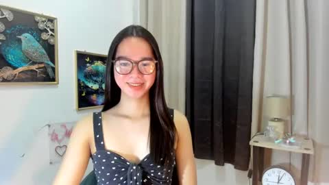 yourtinybunny online show from 5, 7, 2026