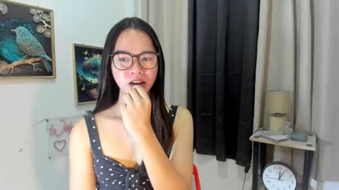 yourtinybunny online show from 9, 7, 2026
