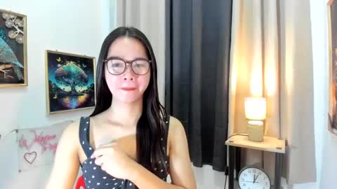 yourtinybunny online show from 28, 7, 2026