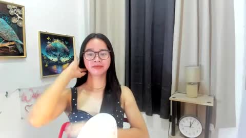 yourtinybunny online show from 28, 7, 2026