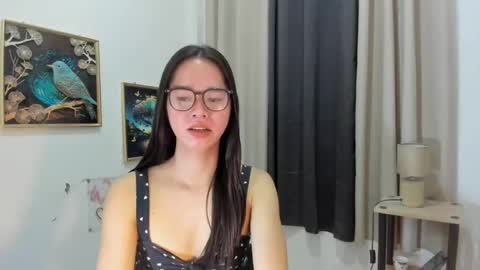 yourtinybunny online show from 4, 8, 2026