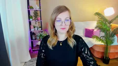 Alice online show from 14, 10, 2025