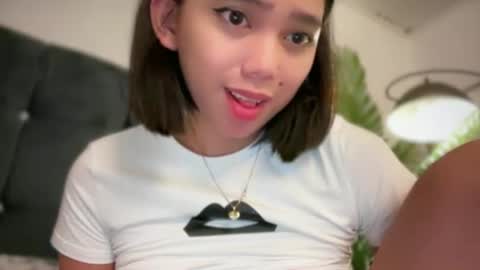 YowgineTheGreat online show from 23, 2, 2025