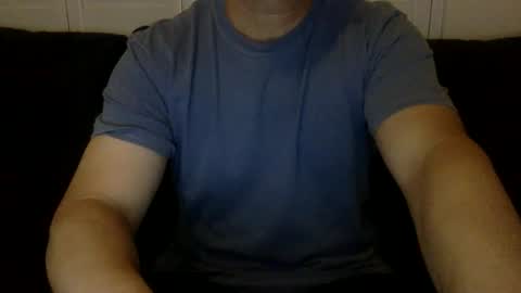 Snapshot of yque2 chatting on 24, 11, 2025 yque online show from 24, 11, 2025