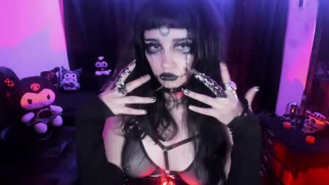 Yue Eclipsa online show from 25, 4, 2026