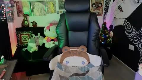 Snapshot of yuhwa chatting on 17, 12, 2025 rawr Anne Independent model online show from 17, 12, 2025