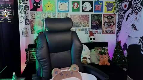 Snapshot of yuhwa chatting on 22, 12, 2025 rawr Anne Independent model online show from 22, 12, 2025