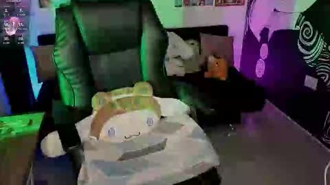 Snapshot of yuhwa chatting on 14, 1, 2026 rawr Anne Independent model online show from 14, 1, 2026