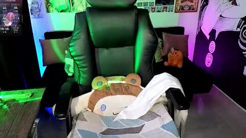 Snapshot of yuhwa chatting on 15, 1, 2026 rawr Anne Independent model online show from 15, 1, 2026