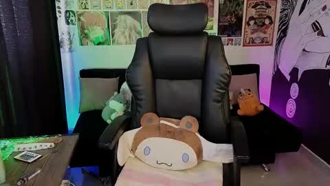 Snapshot of yuhwa chatting on 25, 2, 2026 rawr Anne Independent model online show from 25, 2, 2026