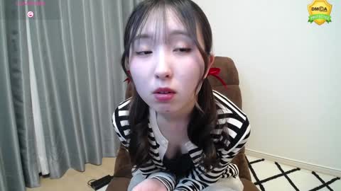 yui_x online show from 21, 1, 2025