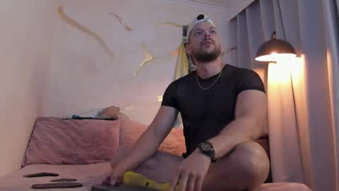 Snapshot of yulianpereira25 chatting on 14, 1, 2026 yulian 2811 online show from 14, 1, 2026