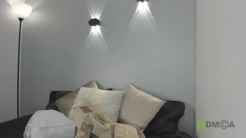 yulievans online show from 12, 1, 2025