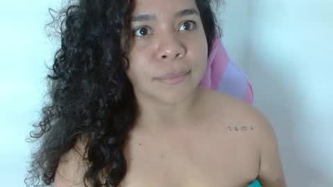 Snapshot of yulissa18 chatting on 18, 1, 2025 Yuli and SaraIndependent model online show from 18, 1, 2025