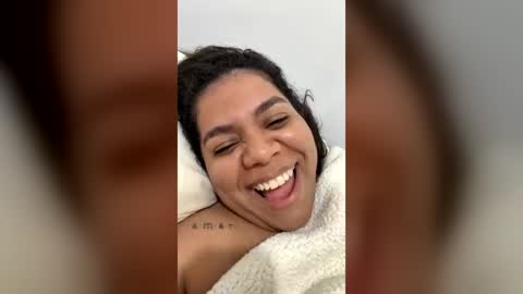 Yuli and SaraIndependent model online show from 3, 7, 2026