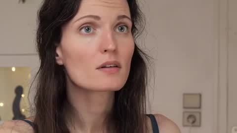 Snapshot of yulladao chatting on 13, 2, 2025 yulla dao online show from 13, 2, 2025