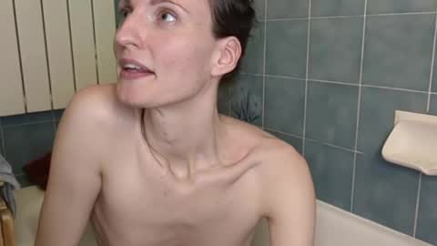 Snapshot of yulladao chatting on 14, 2, 2025 yulla dao online show from 14, 2, 2025