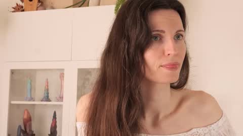 Snapshot of yulladao chatting on 16, 2, 2025 yulla dao online show from 16, 2, 2025