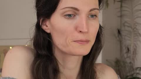 Snapshot of yulladao chatting on 25, 2, 2025 yulla dao online show from 25, 2, 2025