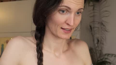 Snapshot of yulladao chatting on 25, 2, 2025 yulla dao online show from 25, 2, 2025