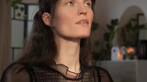 Snapshot of yulladao chatting on 23, 10, 2025 yulla dao online show from 23, 10, 2025