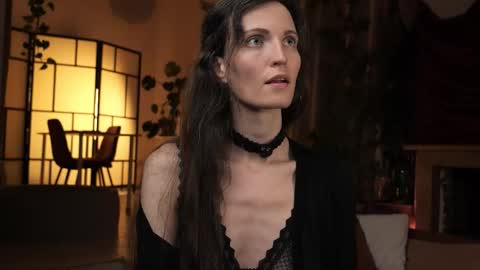 Snapshot of yulladao chatting on 15, 11, 2025 yulla dao online show from 15, 11, 2025