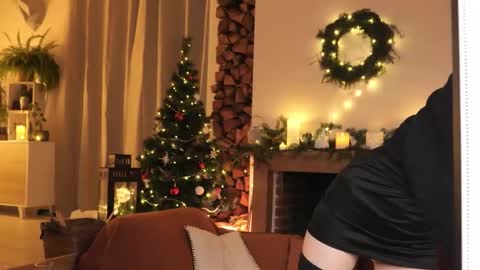 Snapshot of yulladao chatting on 13, 12, 2025 yulla dao online show from 13, 12, 2025