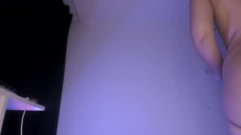 Snapshot of yulxx chatting on 12, 5, 2026 yulxx online show from 12, 5, 2026
