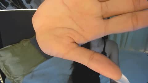 SASSY YUMI online show from 23, 11, 2025