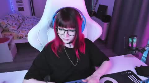 Snapshot of yumi_youkai chatting on 23, 7, 2026 Yumi 3 online show from 23, 7, 2026