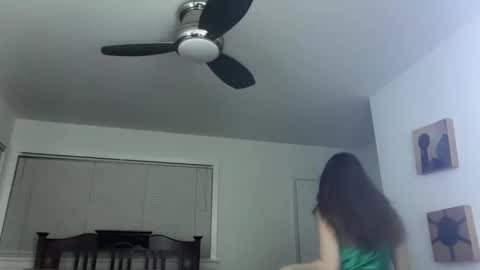 Snapshot of yumiandwolf chatting on 11, 2, 2026 yumiandwolf online show from 11, 2, 2026