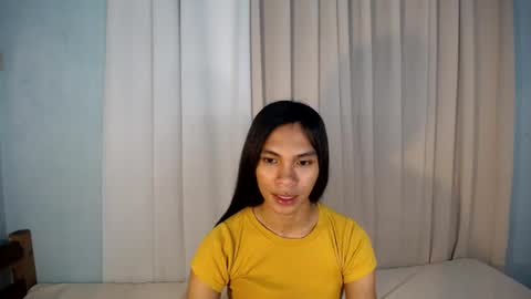 CALL ME YUMLEXX online show from 30, 6, 2026